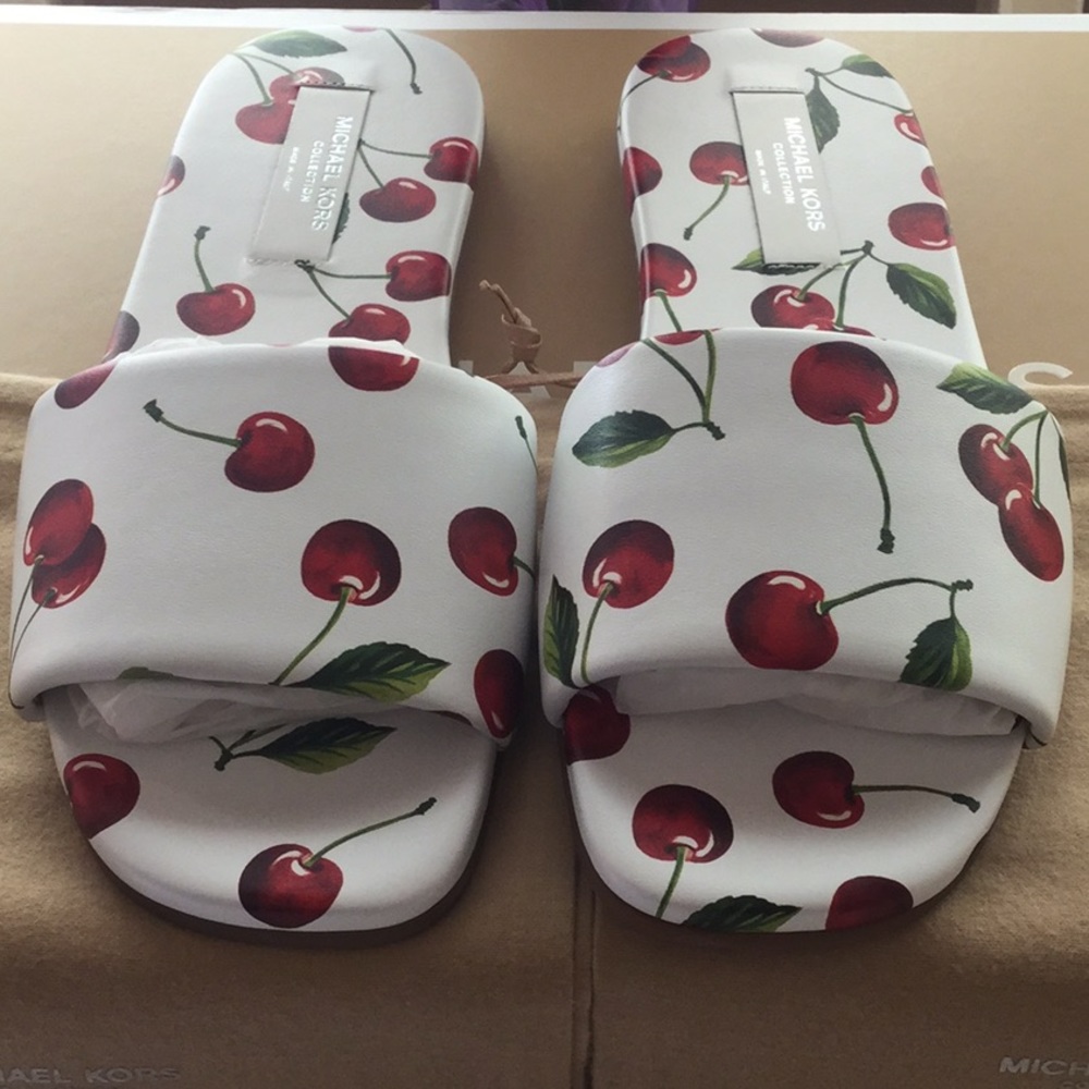 🍒MICHAEL KORS CHERRY SANDALS🍒 - Picture 1 of 16